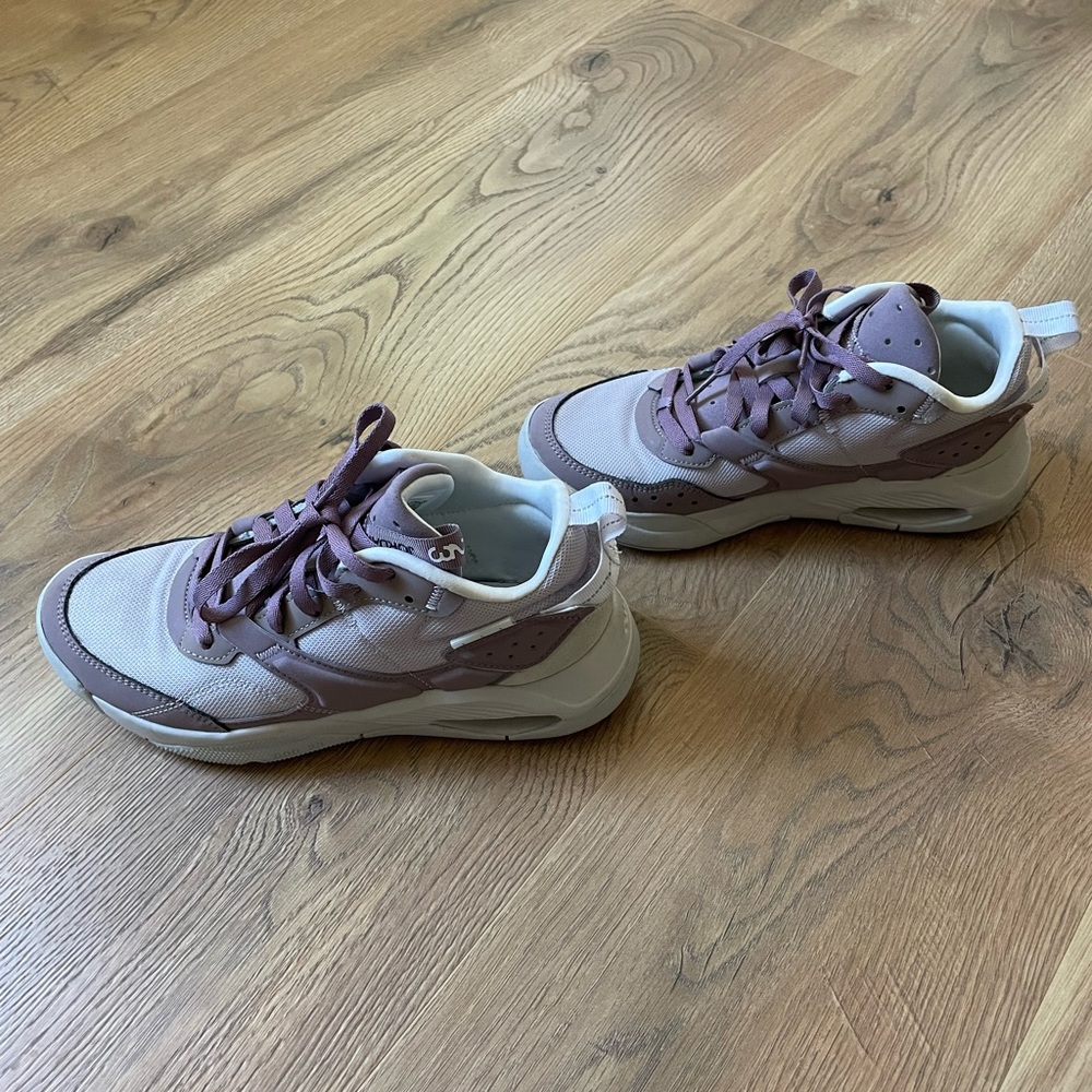 Jordan Air NFH Sneakers - Picture 3 of 10